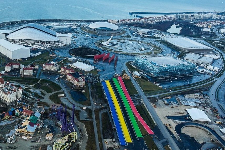 Пешеходные мосты в Олимпийском парке Sochi из материала Teping Sport EPDM.
Площадь объекта 18 600 кв.м.